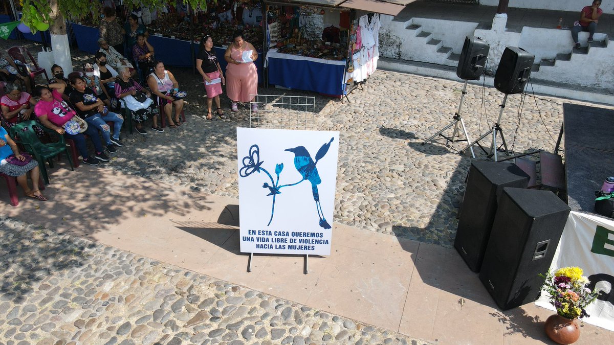 Coledemujeres's tweet photo. defensa del derecho humano al agua, participación política de las mujeres. De igual manera, las mujeres de Suchitoto nos solidarizamos y exigimos que se haga #JusticiaParaBeatriz, cuya audiencia se llevará a cabo muy pronto ante la Corte Interamericana de Derechos Humanos. https://t.co/7CIgTo8acZ