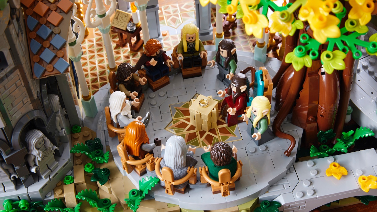 The LEGO designers behind 10316 The Lord of the Rings: Rivendell have corrected the set’s press release, clarifying that one of its characters isn’t who you thought it was.

brickfanatics.com/lego-rivendell…

#LEGO #LEGOTheLordoftheRings #TheLordoftheRings