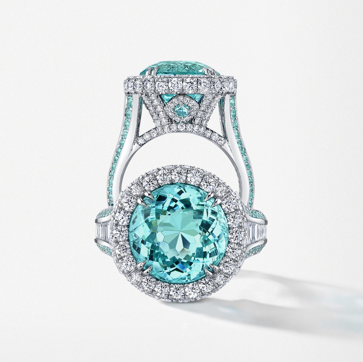 SteinersJewelry's tweet photo. From mine to magnificent!
Omi Privé takes pride in every single step of their design process, from mining the most brilliant Paraiba Tourmalines to hand-crafting the most breathtaking jewelry pieces. #omiprive #onlyomi #paraibatourmaline #tourmalines #rings #ring #jewelrylover https://t.co/0CkeDD8wsE