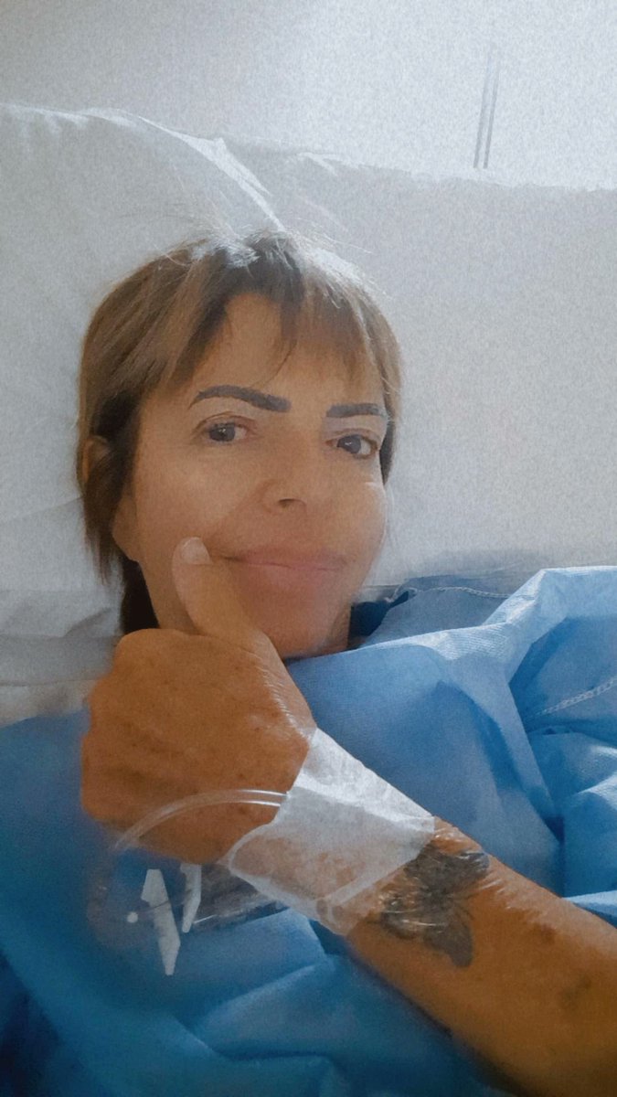 Vivi40478222's tweet photo. Ya salí de quirófano..más repuesta ahora..en un rato ya me rajan a casa..salió todo bien..! https://t.co/3DYkMh844x