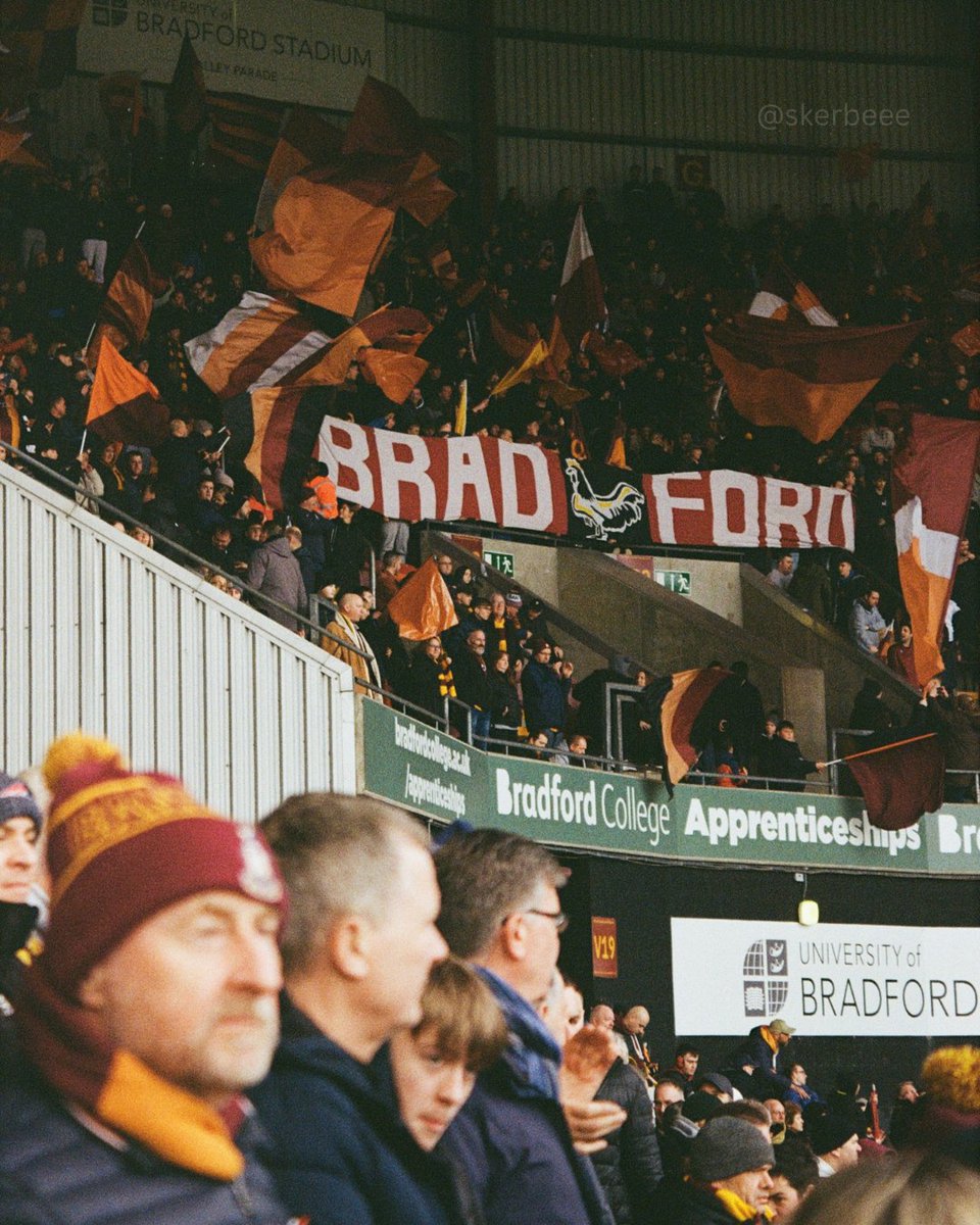 📷 Valley Parade scans are here. Bantams are my crush now. A #LeagueTwo side with an average attendance of a Prem club. Mad. Back in May for the promotion party?

Full gallery: instagram.com/p/CpvStioI13u/

#35mm #filmphotography #thebantams #bantams #bcafc #bradfordcity