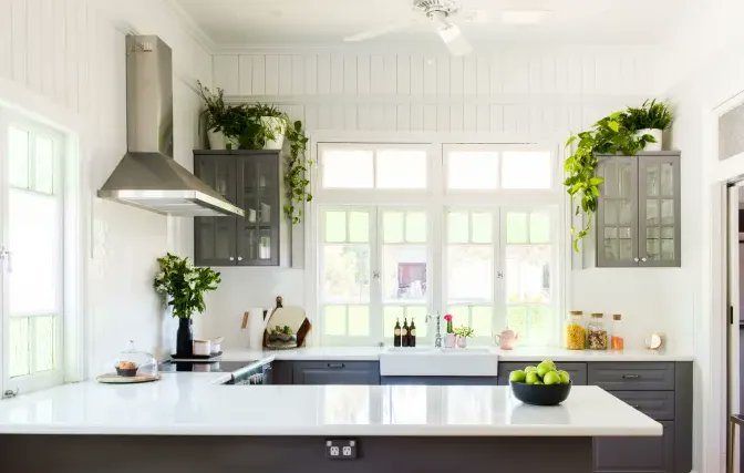 randylenz's tweet photo. Keep that kitchen fresh, not funky. Kitchens are for hors d'oeuvres, not odors. So clean that hood filter, grow some herbs and don't let food scraps pile up. https://t.co/dYzh1i7RKN 

#foodwaster #kitchentips #hometips https://t.co/oau90lA5wQ