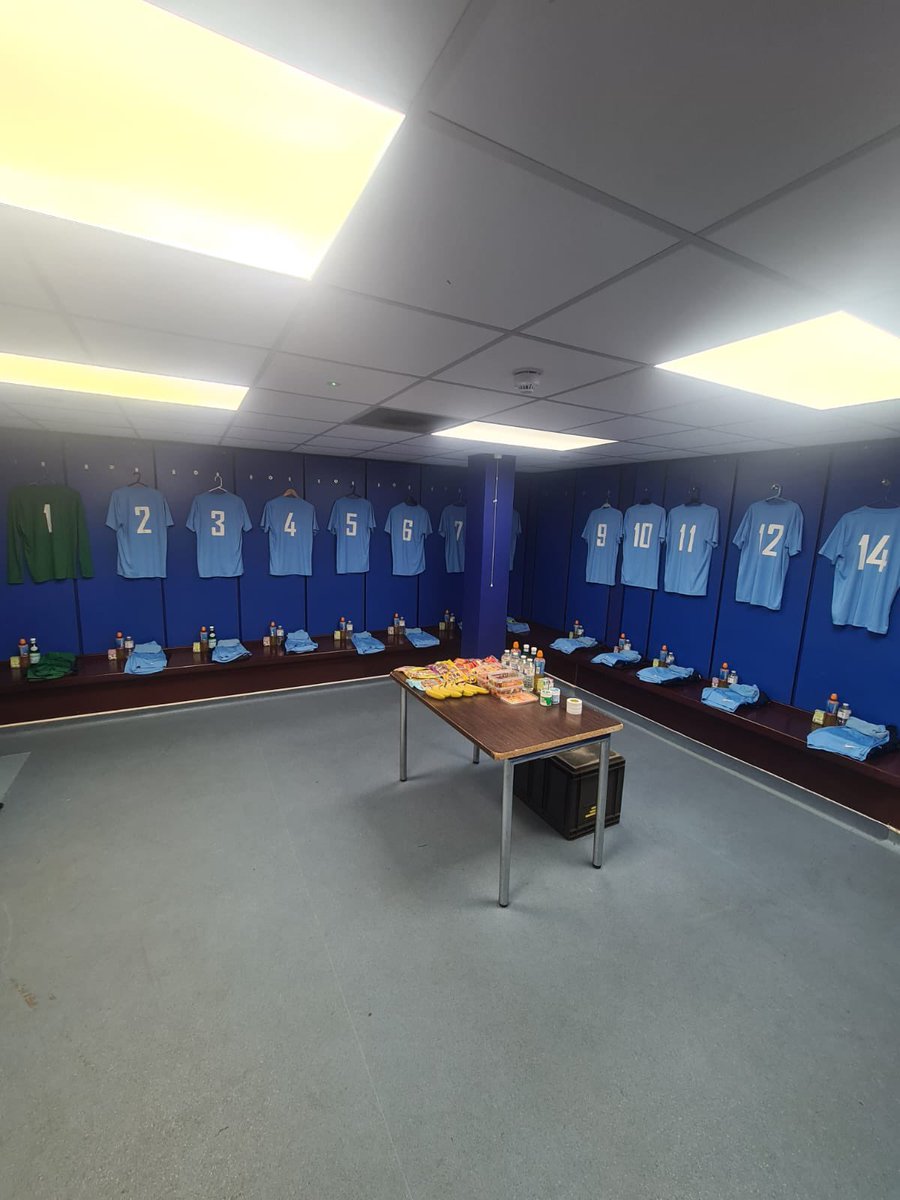 Big shout out to <a href="/__totty__/">totty</a> . Setting up the changing rooms for the SRT tonight 👊🏼⚽️👕