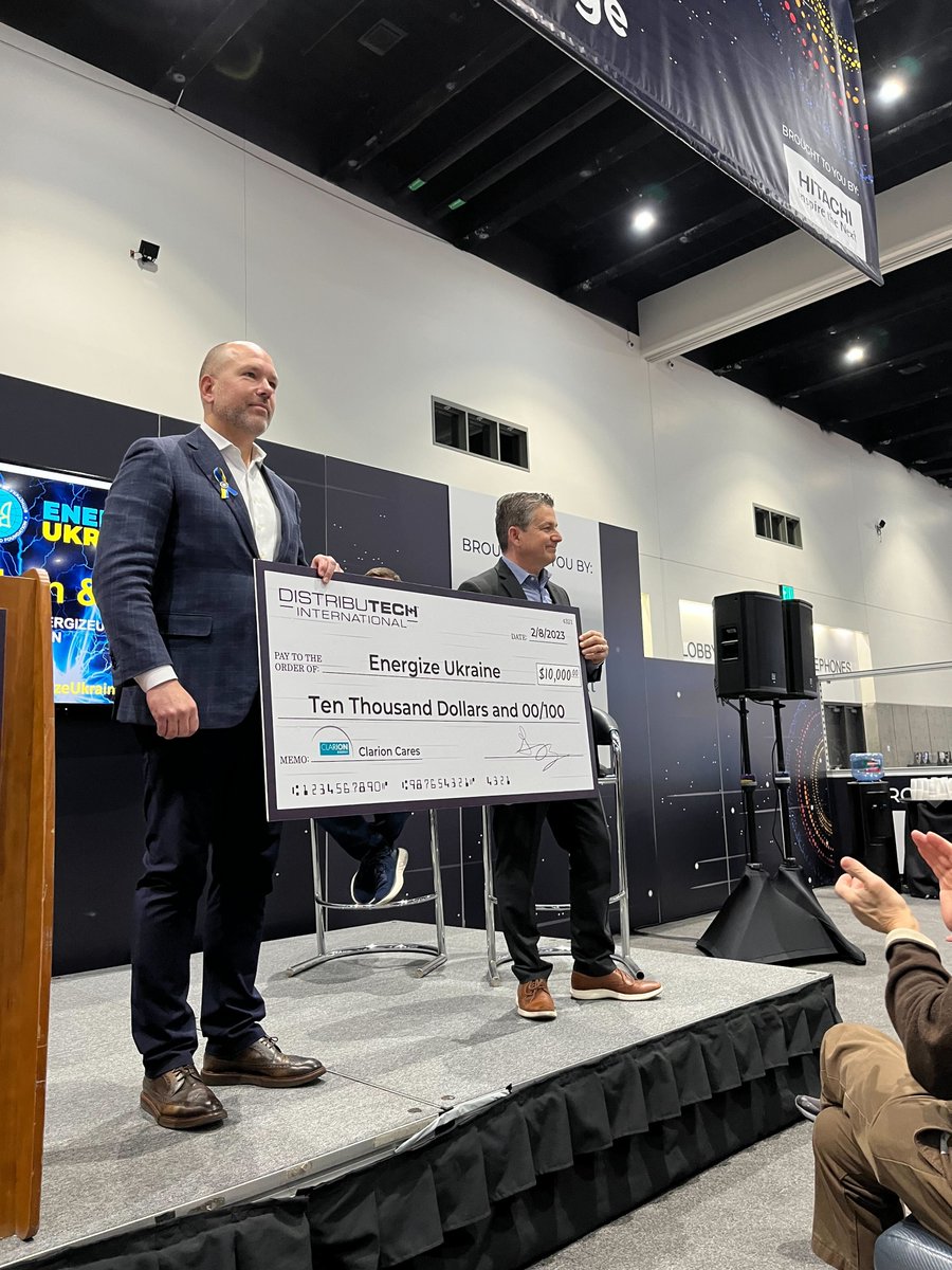 DISTRIBUTECH's tweet image. Clarion Cares donated $10,000 to Energize Ukraine at #DISTRIBUTECH23!

To donate equipment or money, visit their website: ow.ly/Nj0g50NjgGl

Learn more about Clarion Cares here: ow.ly/J0Yq50NjgGk