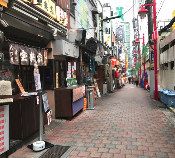 skine_movie's tweet photo. as for senbero, most of the shops dont have appetizers, so u can drink just alittle and then move to a different shop.

#senbero https://t.co/0RJ28wJjrB