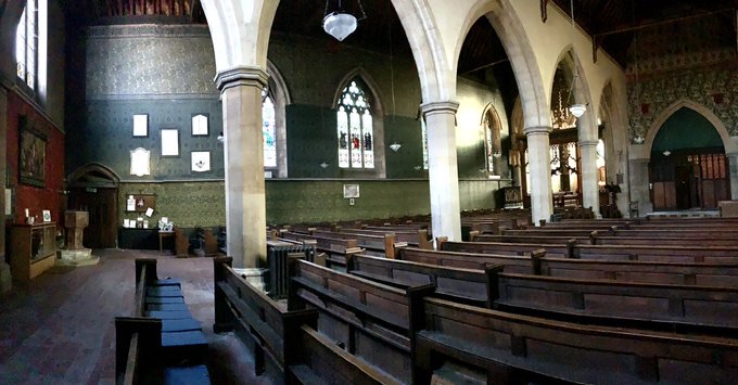 Our concert on Sunday 2 April at 1.15 is Springtide with Accorde, a Cambridge choir led by Andrew Foxley.  Unaccompanied choral music, including music by Elgar, Finzi, Vaughan Williams and Quilter. Tickets only £6, students £5, and under 16's are free.