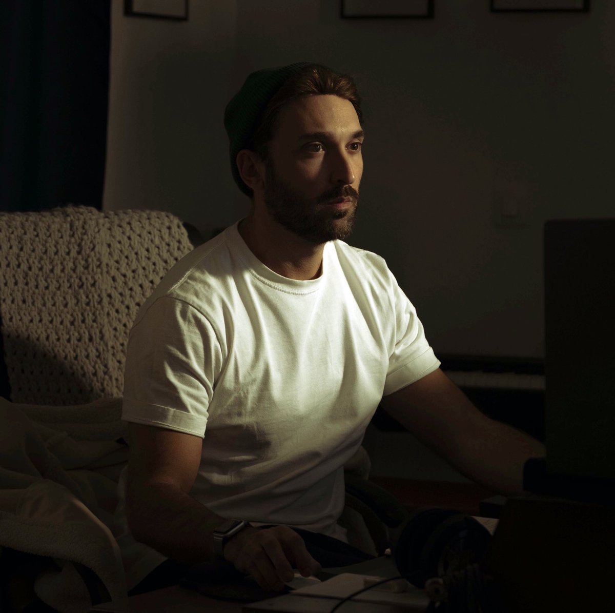 gabbintheair's tweet photo. Tenir les délais… une des tracks les plus compliquées de mon EP me donne du mal… mais comme toujours… ça finira bien 😅☺️ https://t.co/eaWO2gvRvE