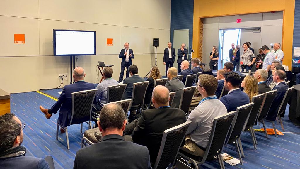 OrangeWholesale's tweet photo. @Vonage @Google @GSMA @myTMgroup @simbatelecom @i_basis To complete the day, our team presented about the latest 5G innovations &amp; implementation challenges: a great success 🙌 https://t.co/Iv6OvoJWvi