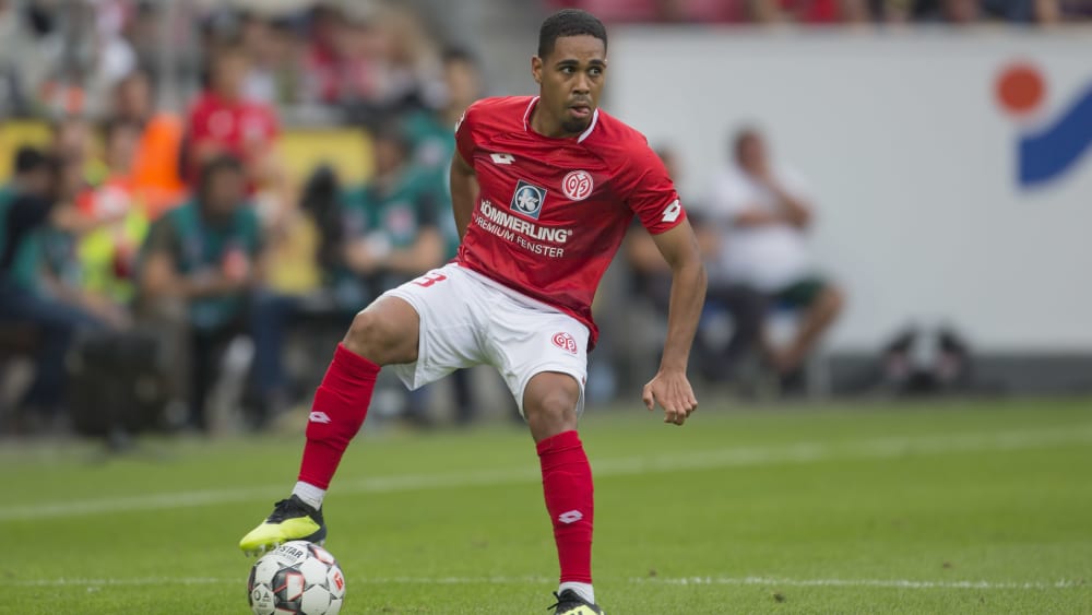Kenyan defender Phillipp Mwene named in Austria squad
ducorsports.com/.../kenyan-des…...