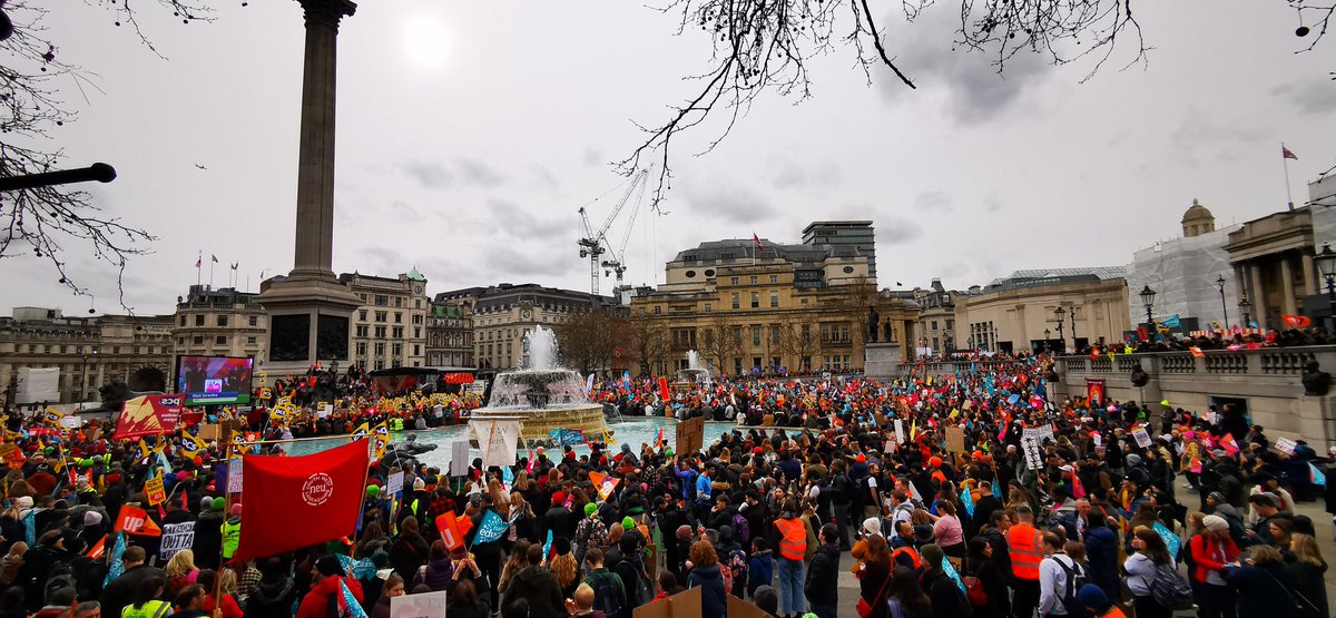 Absolutely incredible scenes in Trafalgar Square as tens of thousands of Teachers, Educators, Junior Doctors, Civil Servants and Transport Workers rally following a huge march through Central London. #PayUp #TeachersStrike #JuniorDoctorsStrike #TubeStrike #SaveOurSchools