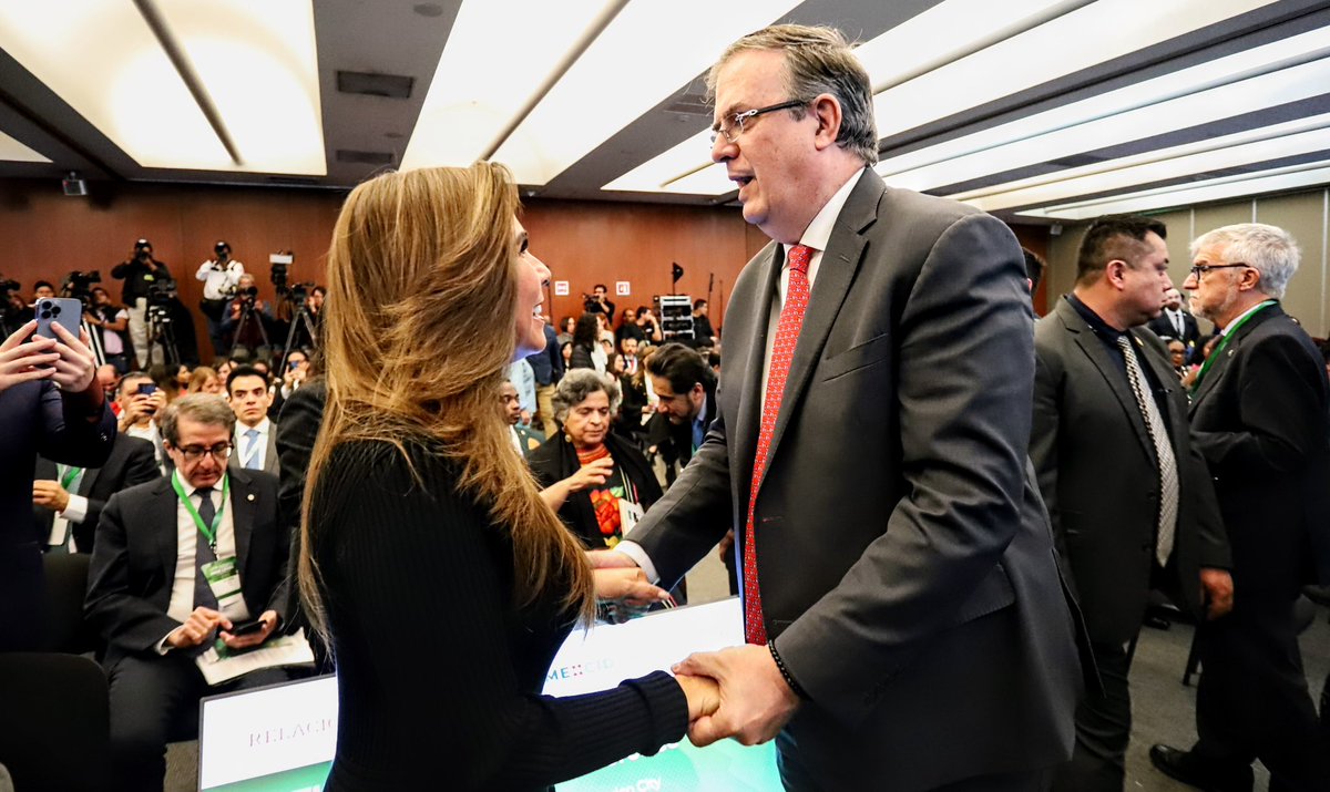MaraLezama's tweet photo. Agradezco la invitación del Canciller, @m_ebrard, al STS Forum- Latin America and the Caribbean High-Level Conference. Tuve la oportunidad de proponer para el próximo año a #QuintanaRoo, como sede de este gran evento internacional de oportunidades, desarrollo ATM y… https://t.co/Gx5sUiIpqV