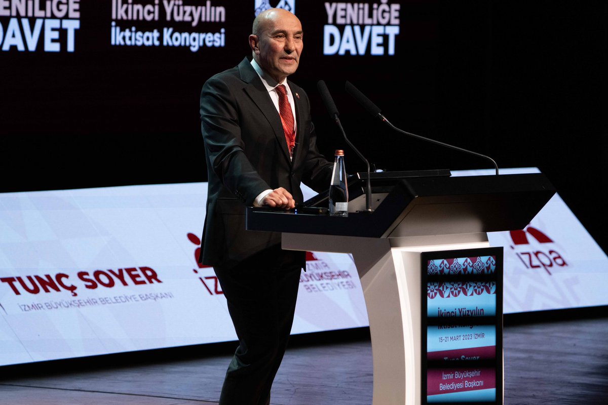 İkinci Yüzyılın İktisat Kongresi “Yeniliğe Davet” başlığı taşıyan ilk günü ile başladı! 

🗓️ 15 Mart 2023 
@iktisatkongre
<a href="/tuncsoyer/">Tunç Soyer</a>

#YeniliğeDavet #izmirbüyükşehirbelediyesi
