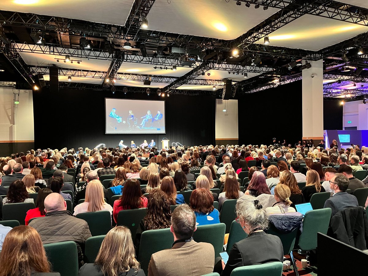 We had a blast at <a href="/TalentSummitIrl/">Talent Summit</a>! 🥳

What happened.
🌟 Incredible panel discussion
👏 <a href="/Ryanair/">Ryanair</a> CEO, Eddie Wilson spoke about how Workvivo is helping Ryanair keep their employees informed and connected across their European sites.
🤩 <a href="/Gpridor/">Gideon Pridor</a>'s roundtable conversation 

#ts23