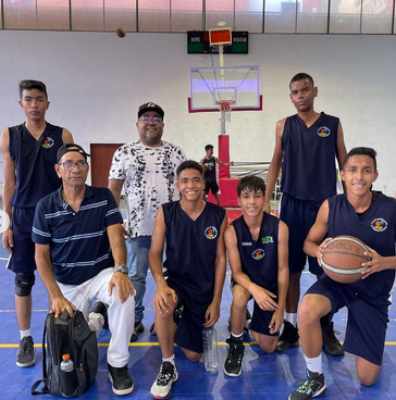 Basket_Ven's tweet photo. #Baloncesto #Formativas #Aragua

Via @BalonAragua1 
🔝 Jornada correspondiente al encuentro de la Categoría U17, desde los espacios de la cancha de la @ubauniversidad . https://t.co/19tBJJRO2q