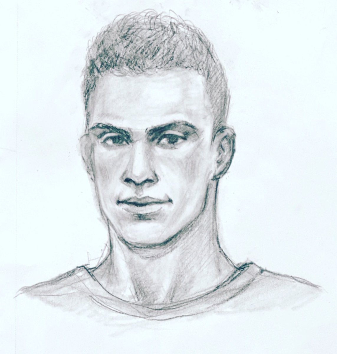3226629's tweet photo. Evening practice.
Computer is always wonderful and helpful, but time to time, I just wanna take out my sketchbook and worn out pencils and draw something, keep it physical.

#raphaelvarane #unitedfanart https://t.co/B9M266xHMu