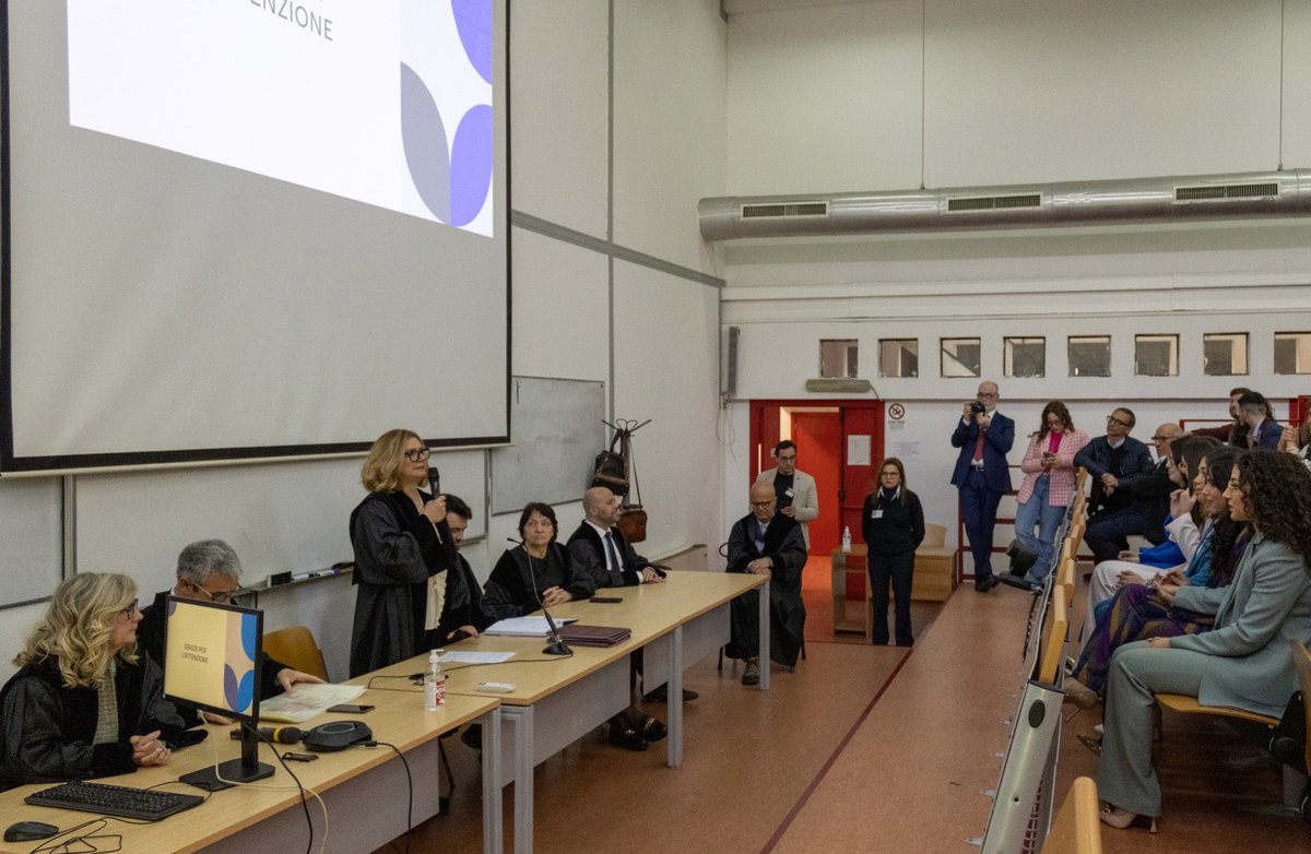 Ad #UniPa le prime lauree del Corso di Studi in Ottica e Optometria, unico nel Sud e unico in Italia ad orientamento professionale sperimentale
Maggiori info: bit.ly/3YRvGcr