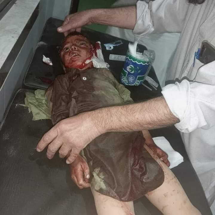 Gulltareen7's tweet photo. پاکستانی جرنیلوں کی اس ڈالری جنگ میں آج ہمارے دو وزیرستانی پھول جیسے بچے ڈرون حملے کے زریعے قتل کردیئے گئے
#ShamOnState
@ManzoorPashteen 
@HamidMirPAK 
@Declaracion https://t.co/dqr2dS2pUC