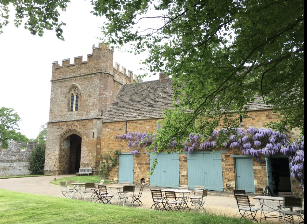 The Stables Tearoom will be open to the public from the beginning of April.
Please see broughtoncastle.com for full details (FAQ page)