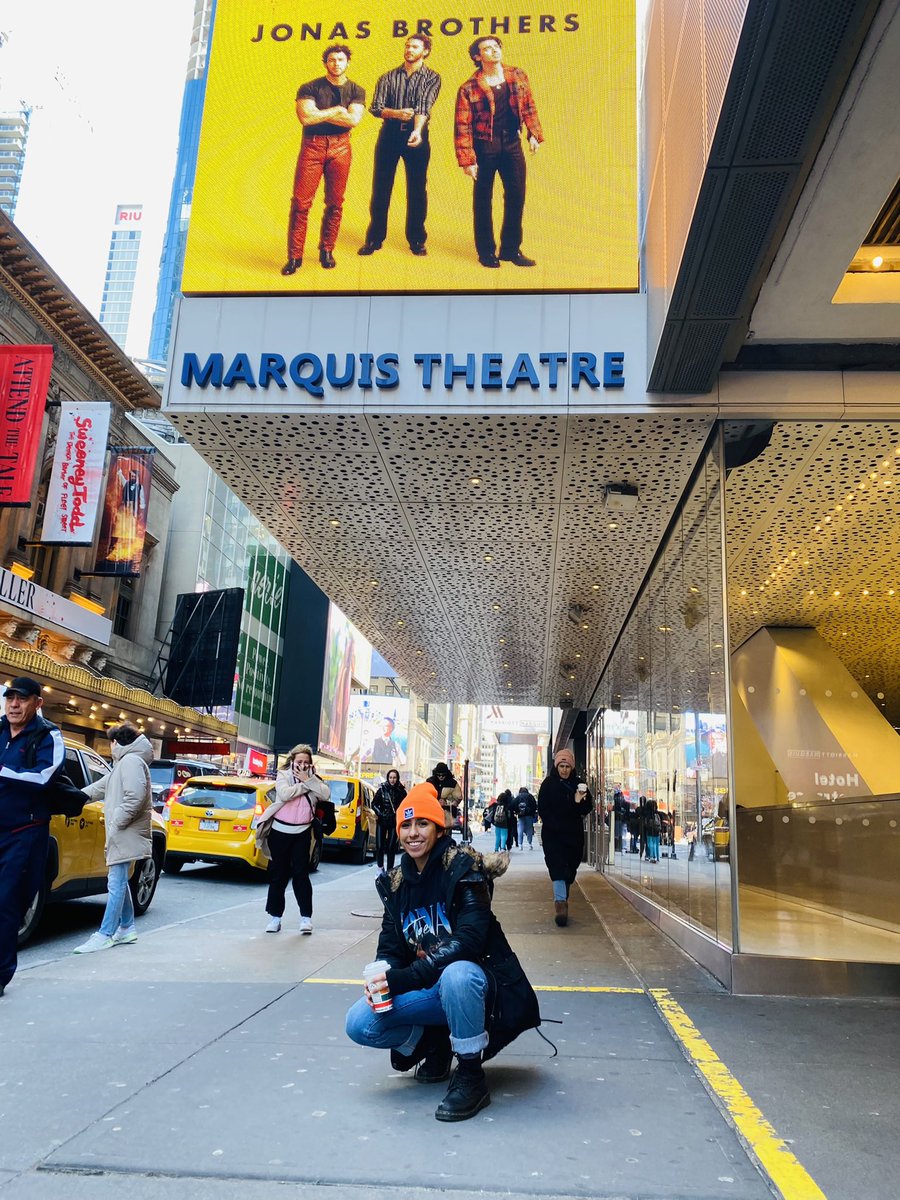 alekparrawr's tweet photo. @jonasbrothers @joejonas tickets for tonight ? https://t.co/umHTgQE7F3