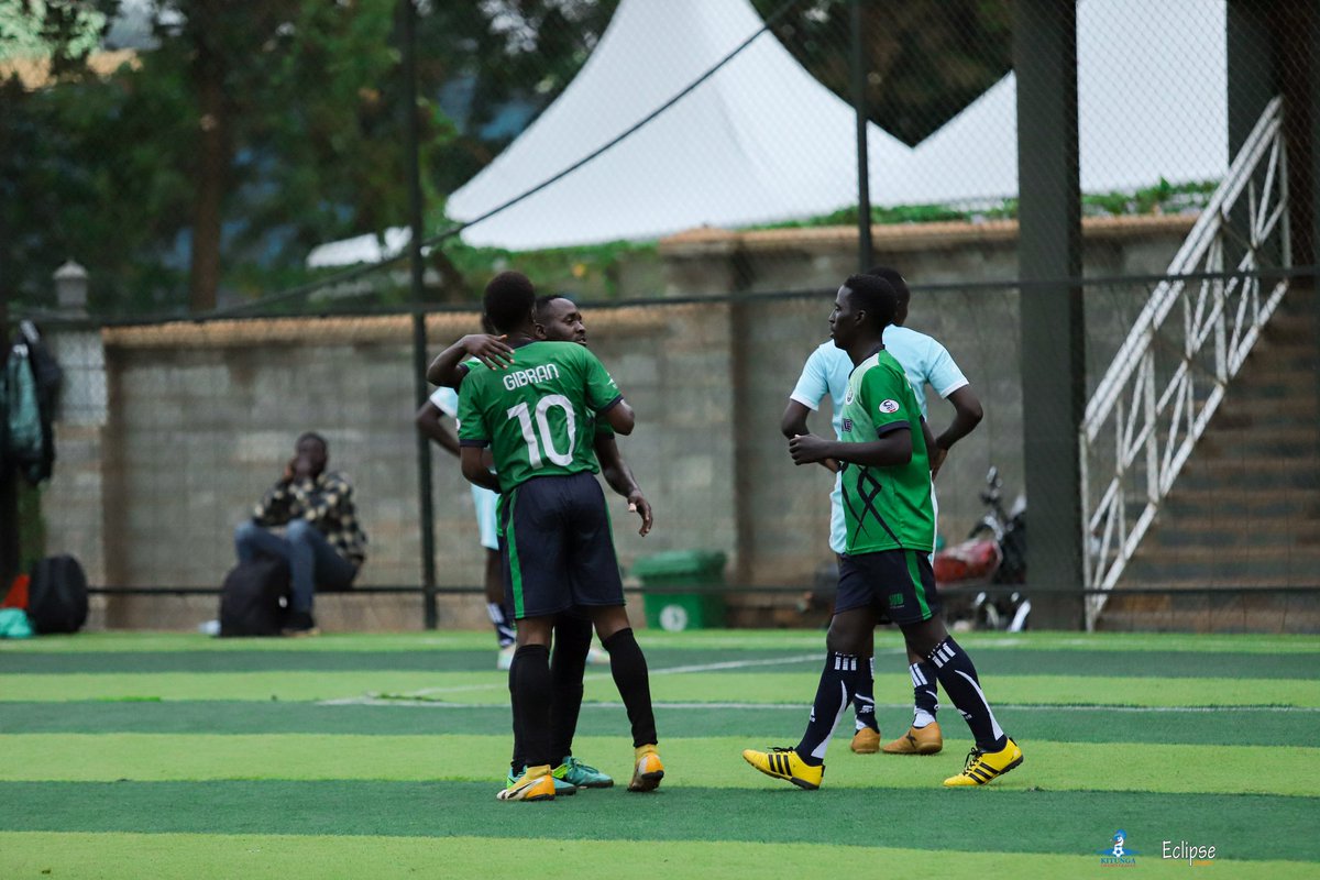 omutifc's tweet photo. Ashraf, arguably one of the best midfielders in the league, the overhead challenge ,nobody can beat Reyes to that, Captano #10 Gibran, Defence , Midfield Shooting, topscorer so far....a complete player...that trio will deliver, and lastly #8Tony he will dribble past anythg https://t.co/r1l36u0NJR