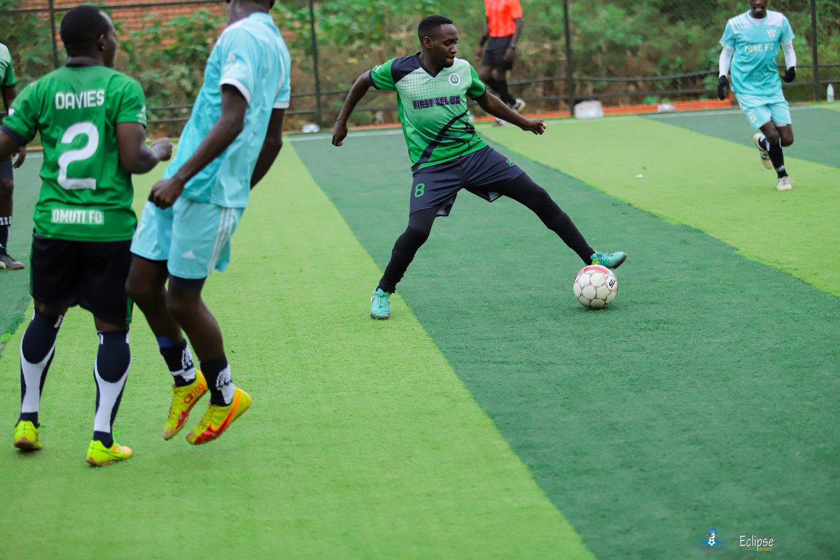 omutifc's tweet photo. Ashraf, arguably one of the best midfielders in the league, the overhead challenge ,nobody can beat Reyes to that, Captano #10 Gibran, Defence , Midfield Shooting, topscorer so far....a complete player...that trio will deliver, and lastly #8Tony he will dribble past anythg https://t.co/r1l36u0NJR
