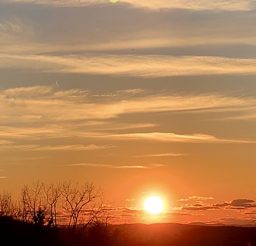 lkharvey15's tweet photo. @RTMomentPhotos #chasingthesky https://t.co/X5dumjnnxt