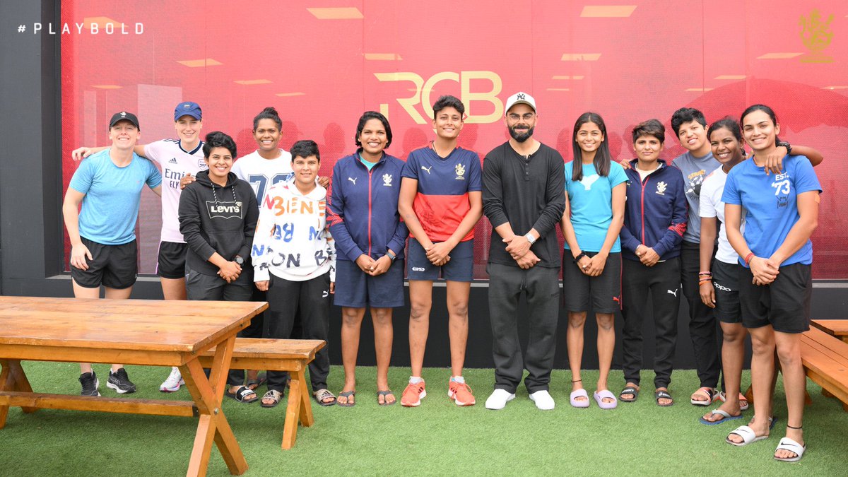 RCBTweets's tweet photo. How to turn a Setback into a Comeback - who better to talk about this! 🙌

Extremely grateful to @imVkohli for spending time with the team and motivating them before today’s match! 😇 

Video at 9 am tomorrow! 🎥

#PlayBold #ನಮ್ಮRCB #WPL2023 #UPWvRCB https://t.co/wuWZkfxsAo