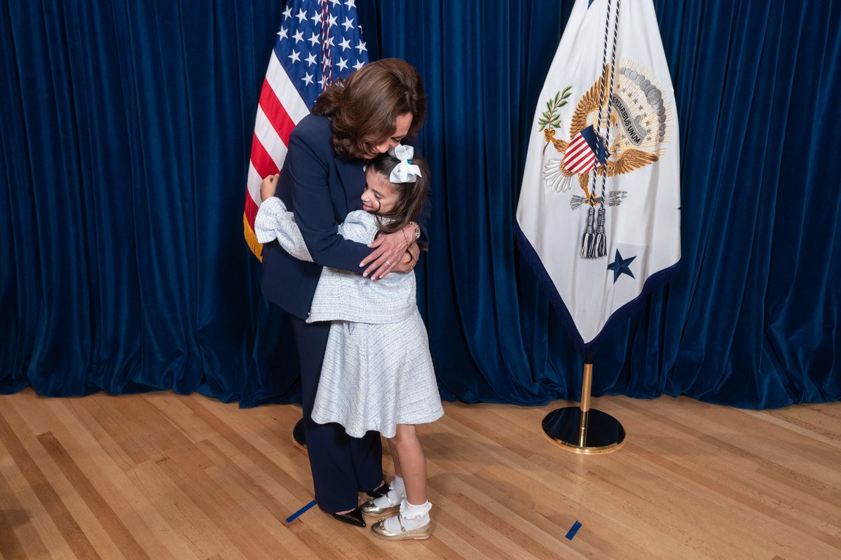 VP46Archive's tweet photo. I am so inspired by young leaders like seven-year-old Ellie. Ellie wrote me a letter telling me she wants to be vice president one day – and I just had to meet her. https://t.co/C8HY2IhgNk