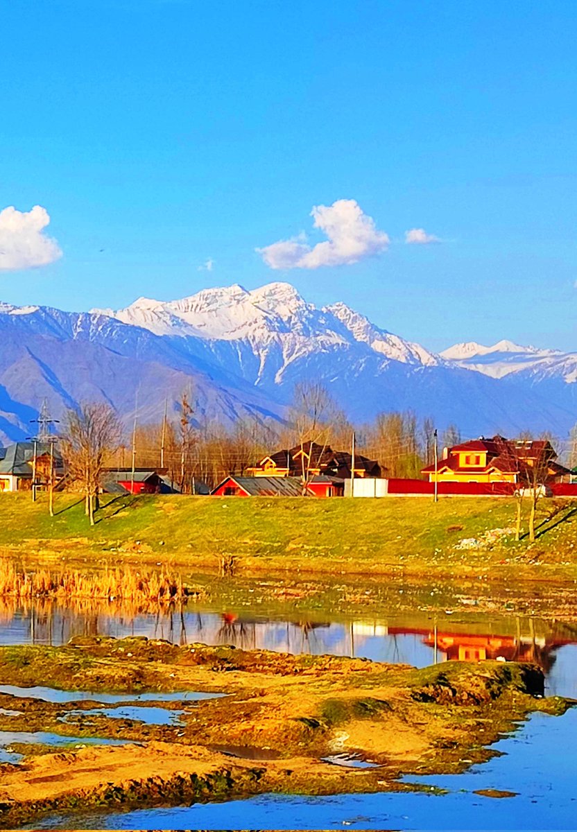 Faraz__Iqbal's tweet photo. Colours are all around, and spring is in my eyes; I can't take off my sight of the scene.
#quotes #quote #sanliurfa #lluvias #WritingCommunity #kibe #JUNGKOOK #جيناكم_بالخير #18ปีไม่มีใครรู้ #sky #ChampionsLeague #nature #photography #CheltenhamFestival #VisComing #DominosPiDay https://t.co/KIRiAyOea0