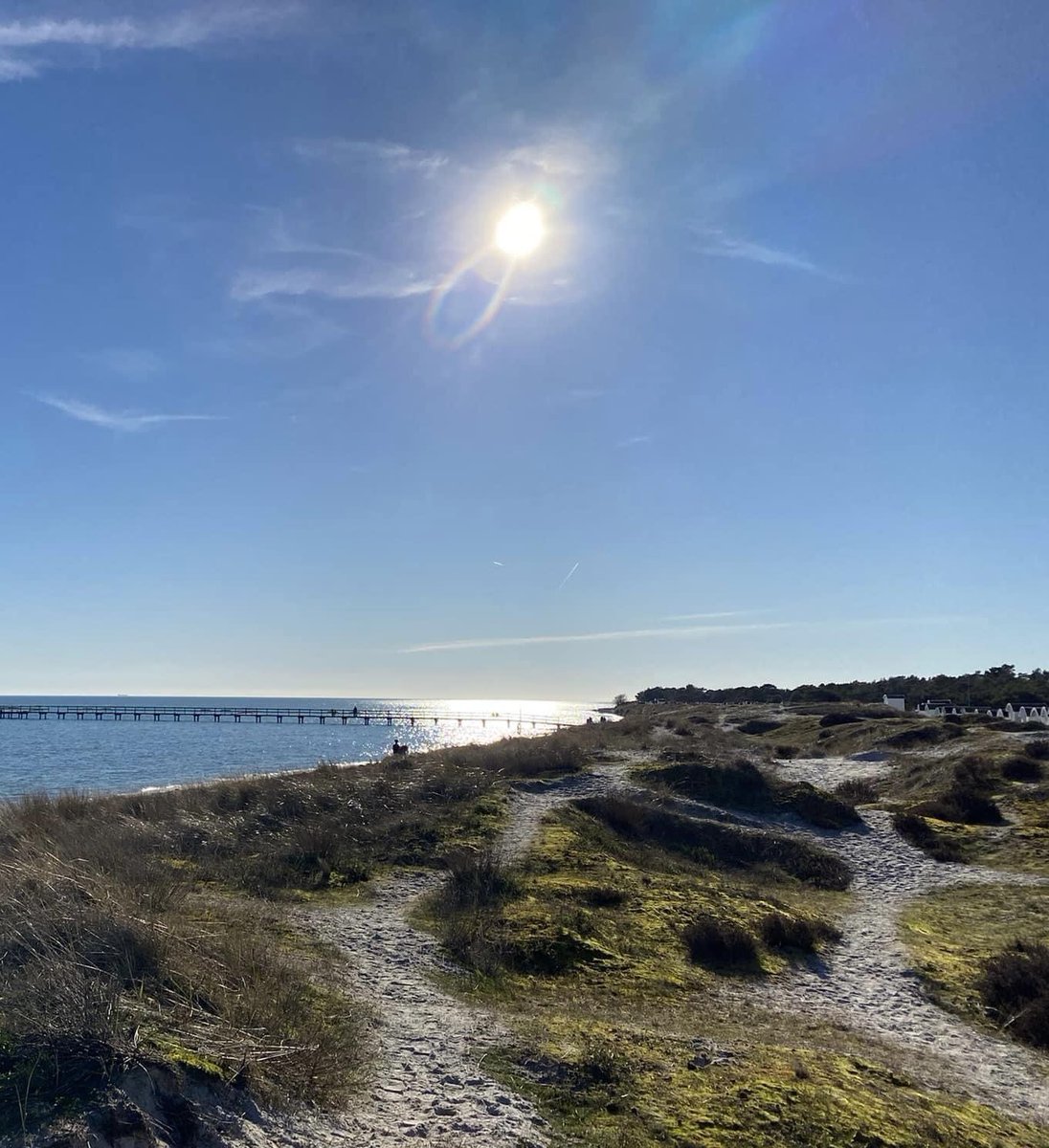 jannickep74's tweet photo. Energi idag ☀️❤️😅
Onsdag och ledig från jobb 🙏🏼
Putsat fönsterna ✔️
Handlat ✔️
Tvättat ✔️
Lång promenad ✔️
Lagat mat ✔️
Ett vårtecken här nere är broöppningen, så idag är det officiellt vår på Näset 🌿☀️🌷
#tacksam #mindag #vårkänslor
#höllviken ❤️ https://t.co/eZjconKI3z