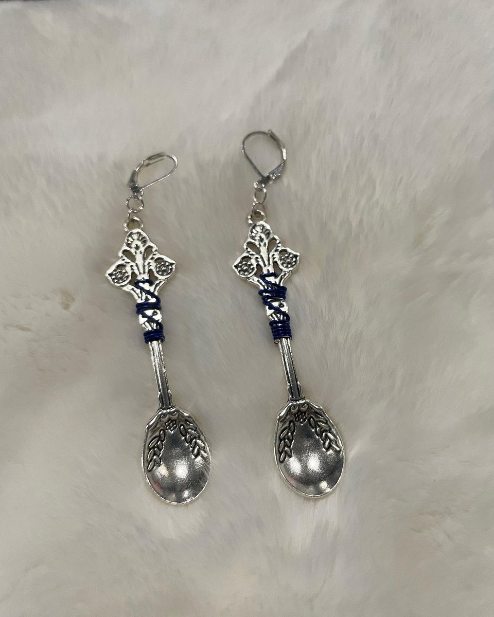 Hopscotch_54's tweet photo. Spoon earrings available now! Message me for details! https://t.co/VCHhMnimdW