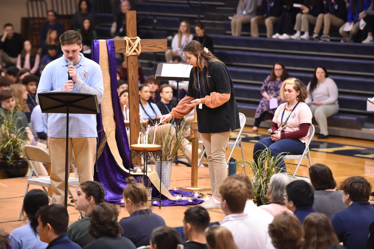 SaintViatorHS's tweet photo. Today, we gathered for our annual Stations of the Cross prayer ceremony.

Inspired by Mary's retracing of Jesus' final steps, this reflection draws us closer to him &amp; commemorates important moments leading up to his death. https://t.co/ikQdYHSgue