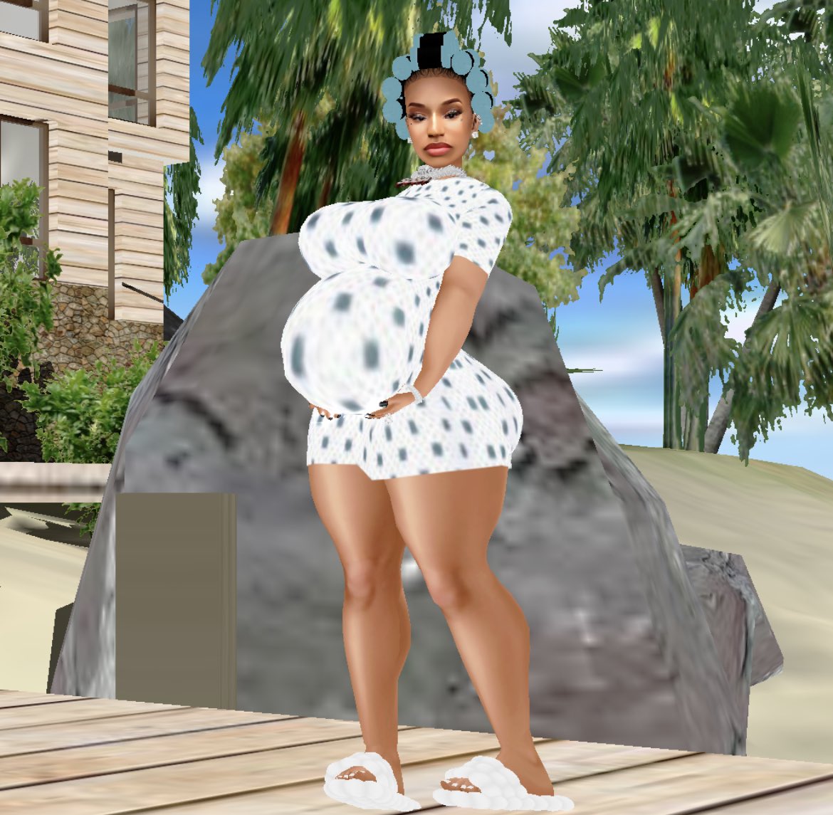 QueenBarbieSosa's tweet photo. #theyhere https://t.co/RV7lJFAg1l