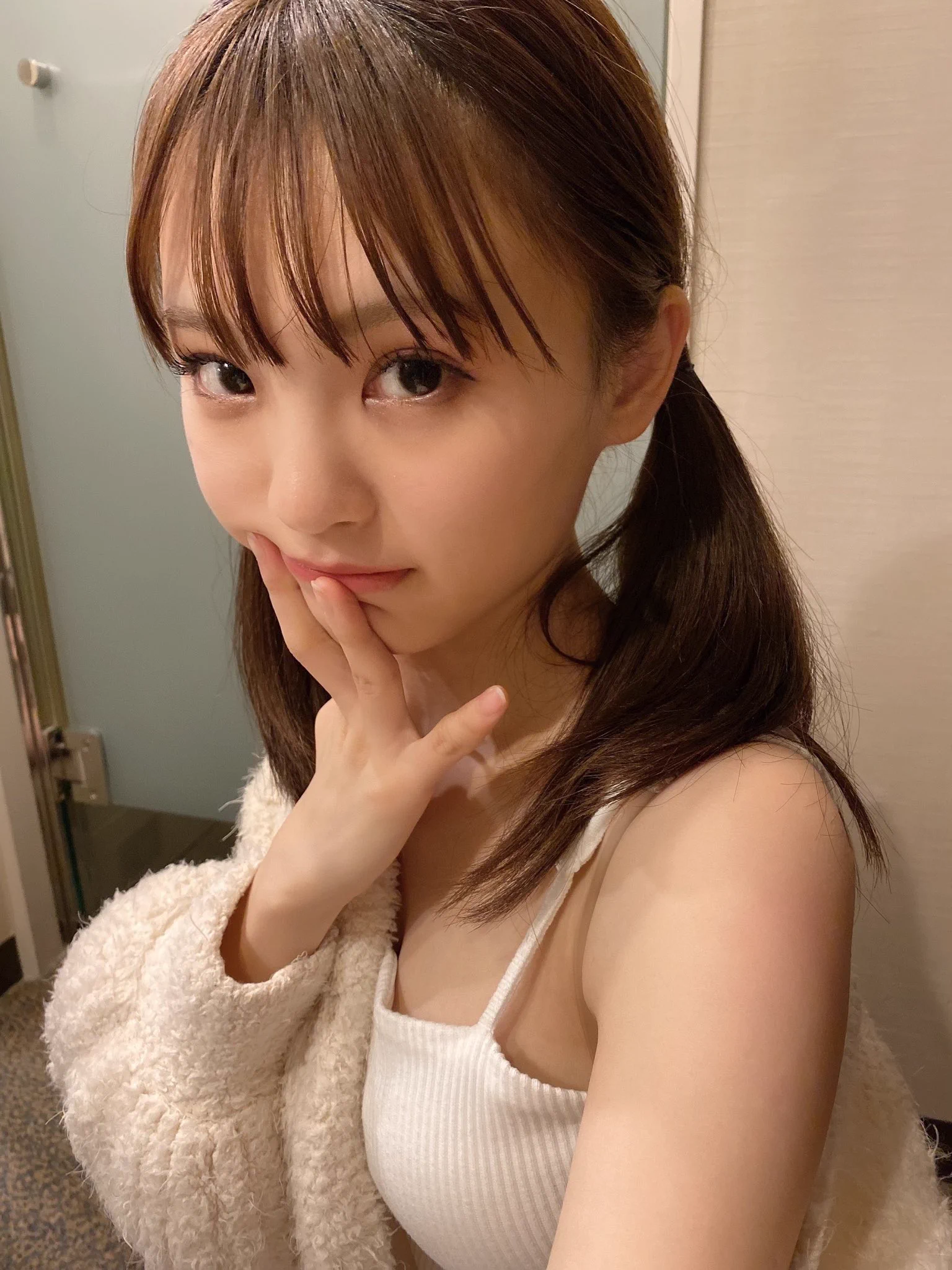 新澤 菜央（NMB48） a X: 