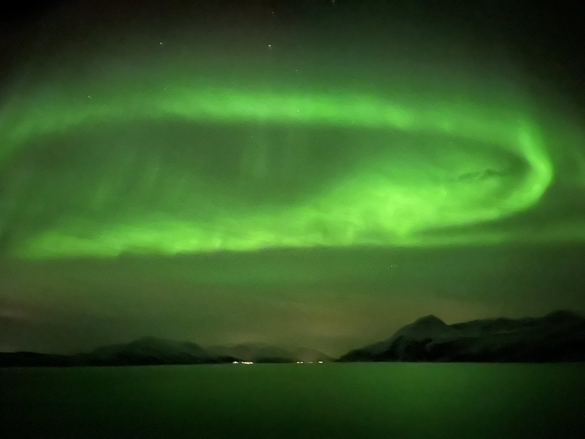 history_n_stuff's tweet photo. Northern lights…you did not disappoint. 1/2 https://t.co/RANgzfYlbh