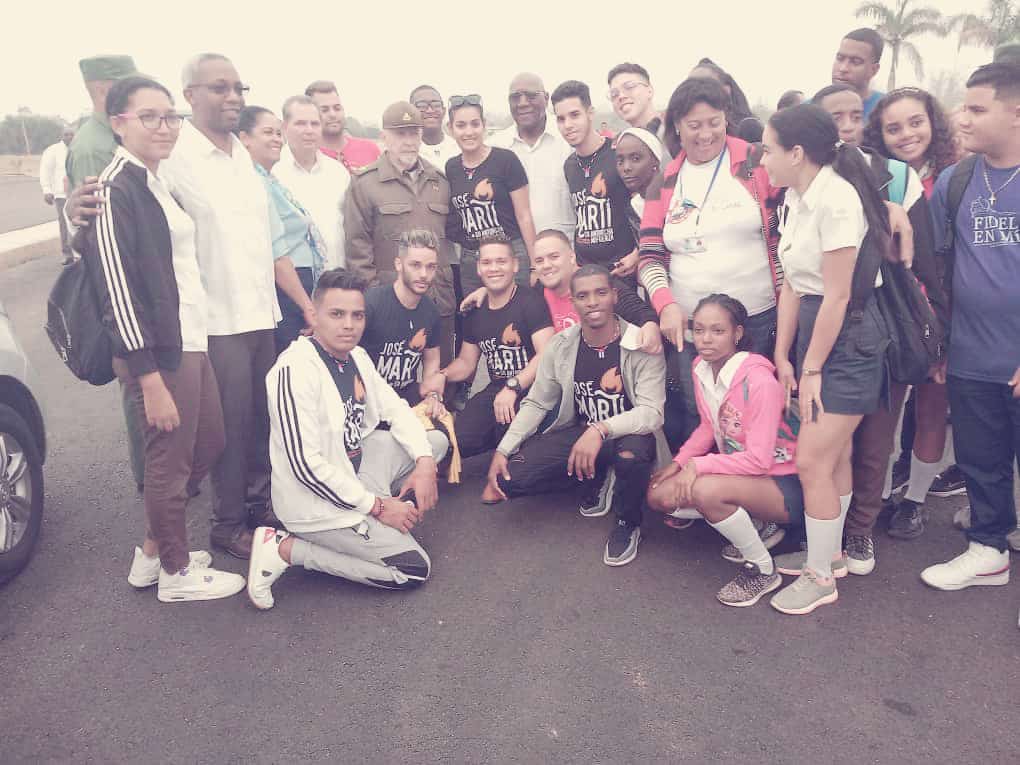 Muchas Felicidades a todos los jóvenes reconocidos en el Seminario Maceisita que sesionó estos días en #SantiagodeCuba en homenaje al día de la prensa cubana y el 145 aniversario de la Protesta de Baraguá. 

#MejorEsPosible #EternoBaragua #MartianosHoy