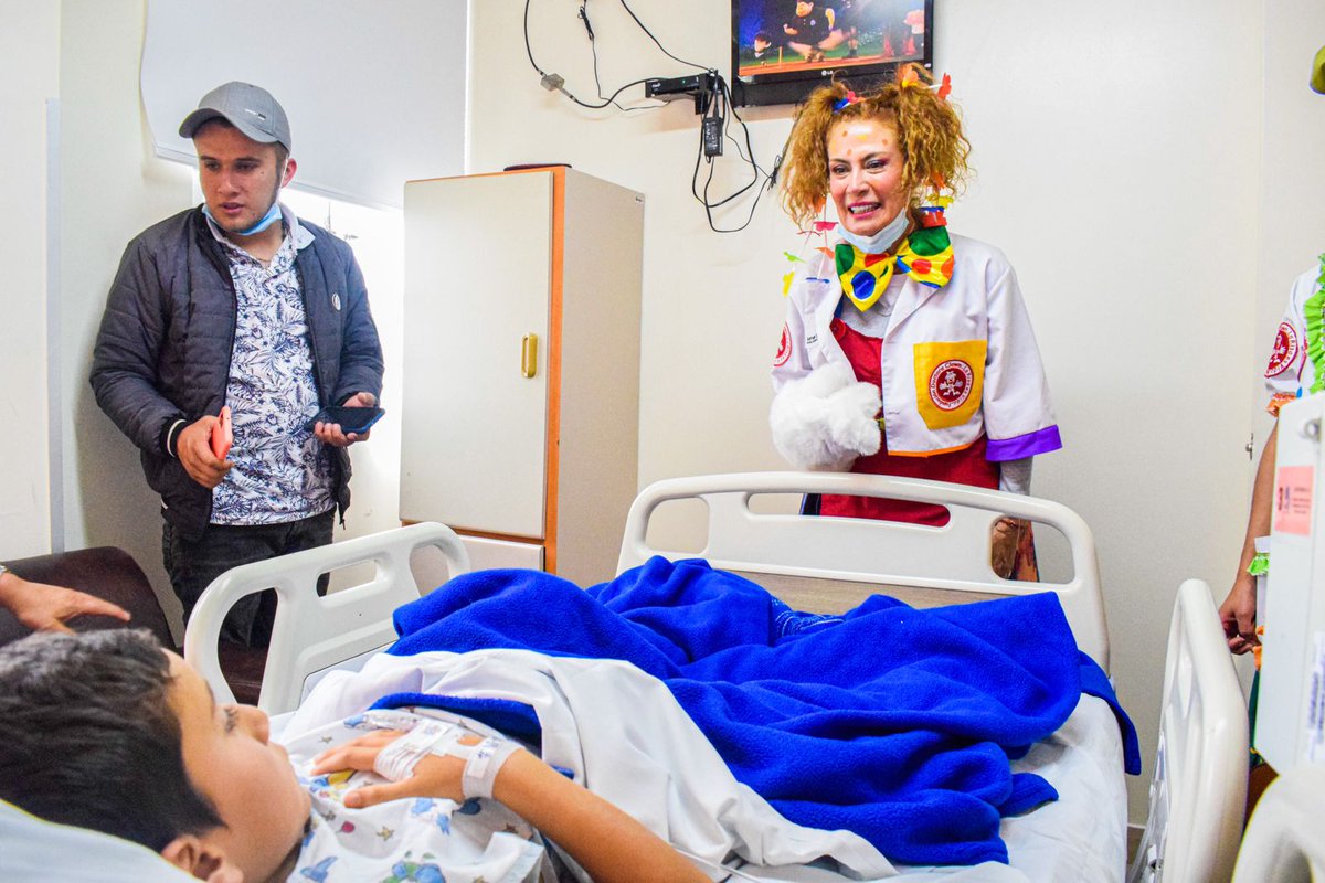 Doctora Clown tweet media