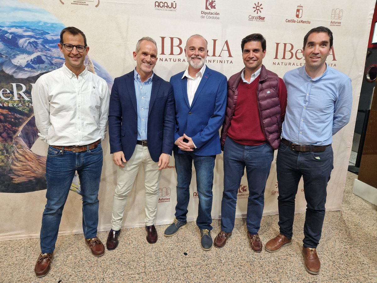 rafamartinez_DT's tweet photo. ¡¡¡PRECIOSA!!!. Preestreno de "Iberia, naturaleza infinita" 🦅🍃🦤🐾🕊 del biólogo Arturo Menor.  Enhorabuena 👏 👏👌👍👏👏 https://t.co/9GT8jLkud3