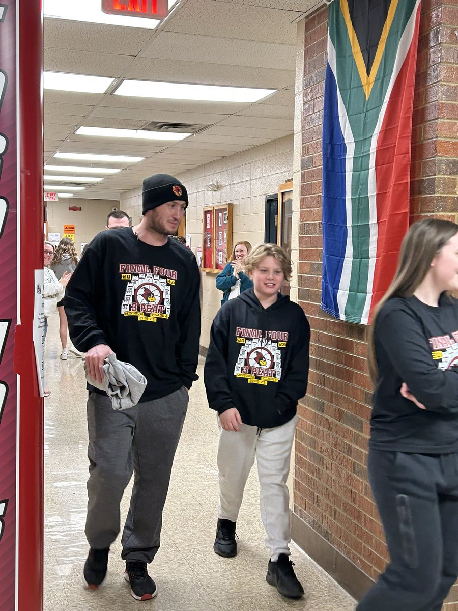 BHS_CardinalFB's tweet photo. Good luck to the @BentonLadyHoops as they head to state for the 3rd year in a row!! Bring it home!!! S/O to Coach Michaels! #cardstrong https://t.co/2UvmgP3ZUL