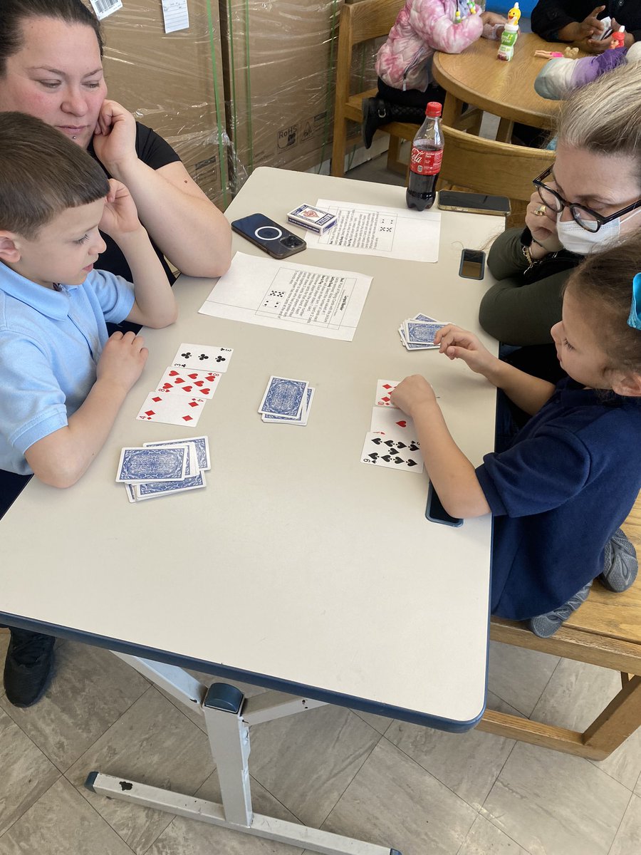 NeinasKnights's tweet photo. It was a full house for our Math Family Game Night! What an awesome way to engage with families and practice our skills! The best part was every student walked away with a take home bag of games to play at home! #mathisfun @Detroitk12 @Adriana90724032 https://t.co/DFxj7OLxMT
