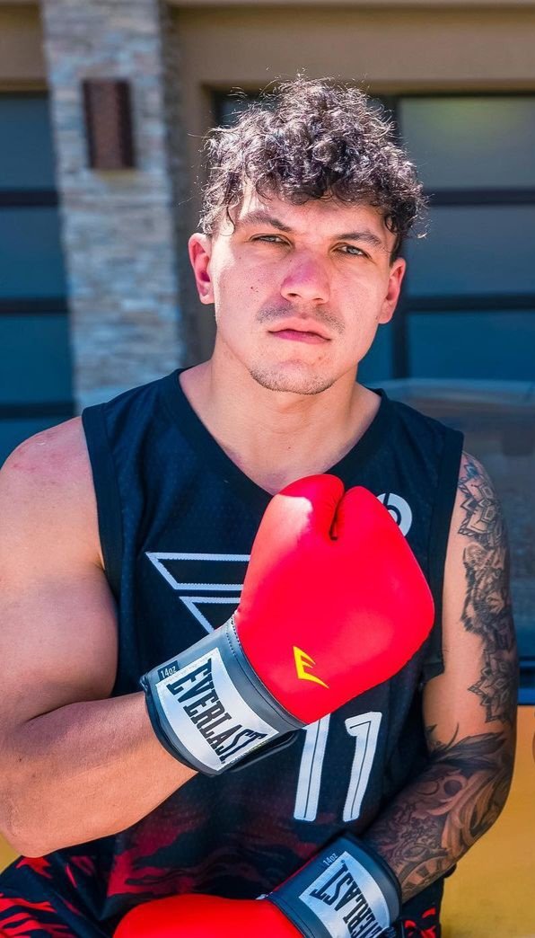 IfnBoxing's tweet photo. 🚨BREAKING NEWS🚨

@FrazierKay might be fighting soon‼️🥊💥

Who should he fight❓️🤔
#FrazierKay #boxingnews #boxing https://t.co/DsrCR3RYJd