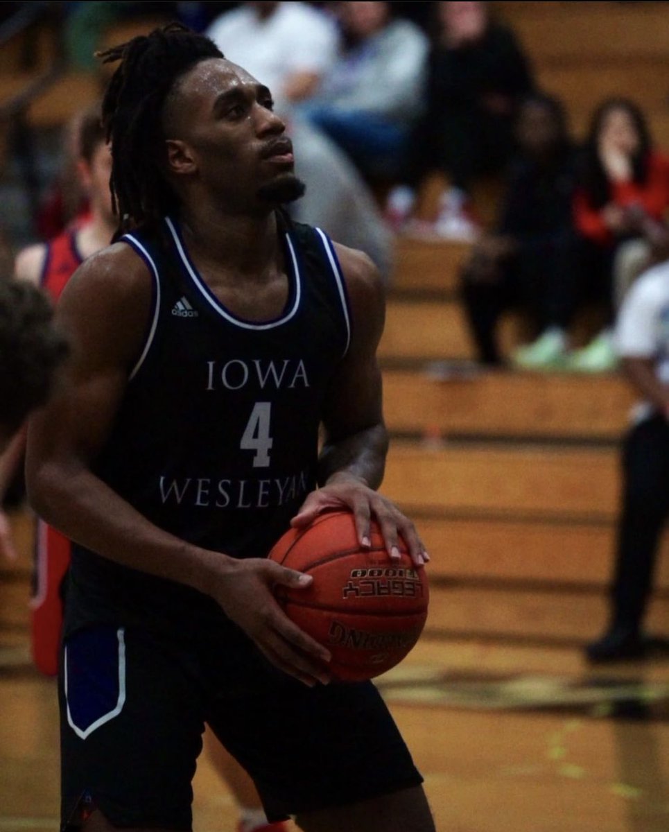 JoeyBrown_4's tweet photo. Career overall stats:
12.5 ppg, 2.6 apg, 4.8 rbs, 1 stl
663 points
261 rebounds 
138 assist 
57 steals                                                                2 years of eligibility https://t.co/aOZDWqgHqf