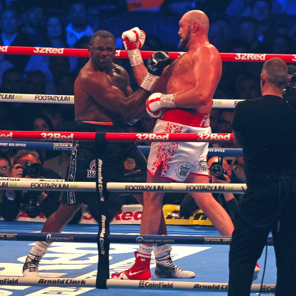 LinealBoxChamp's tweet photo. At the time of #FuryWhyte Dillian Whyte was ranked #4 by Ring and #3 by the TBRB.
For the last 6 years Whyte has continuously been ranked in the TBRBโs heavyweight top ten. https://t.co/kFqnwfYxqT