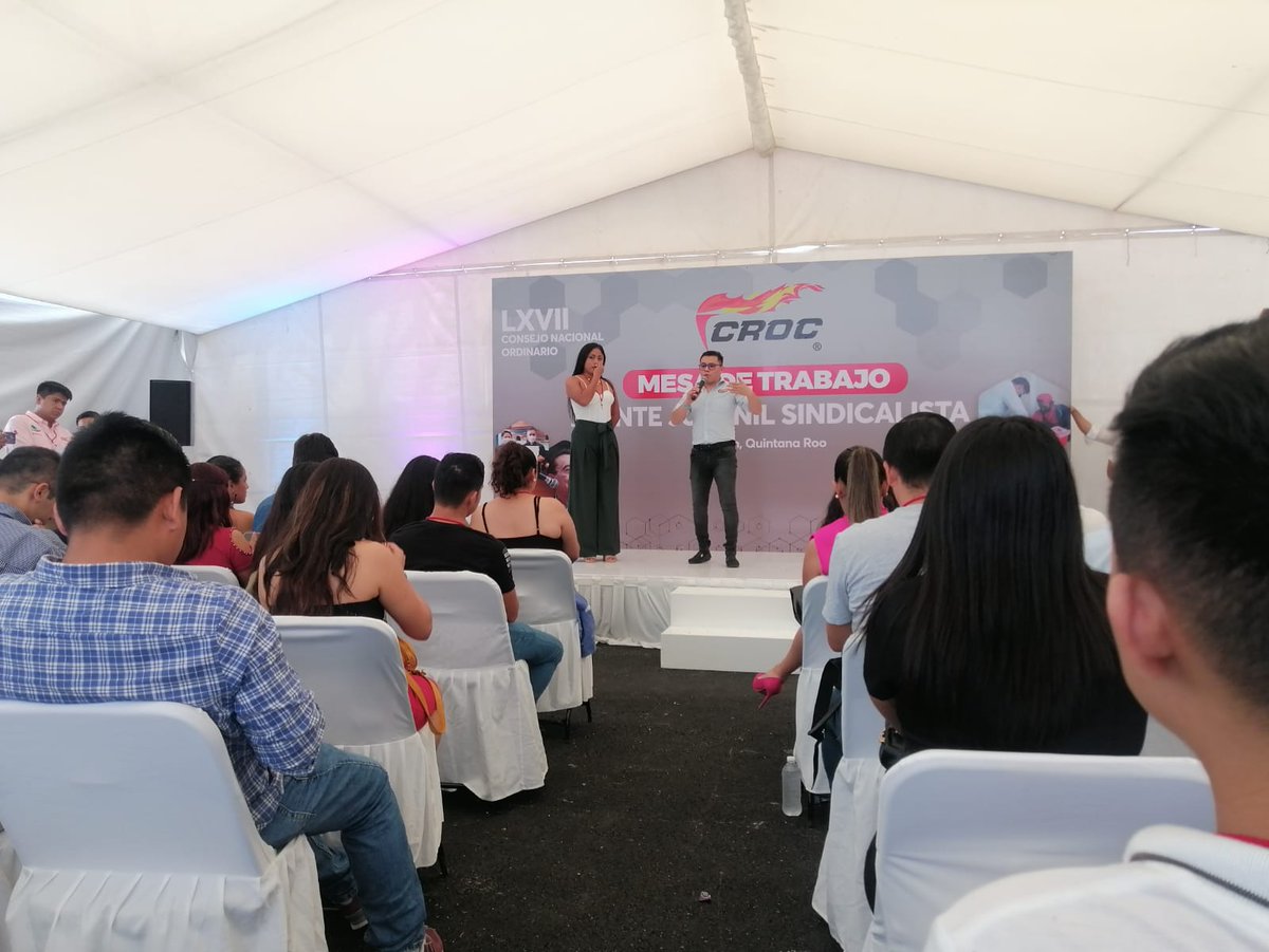 crocseccion77's tweet photo. #ConsejoNacionalCROC Nuestras delegadas y delegados participando en las diferentes mesas de trabajo.
°Red de Mujeres Sindicalistas, 
°Frente Juvenil Sindicalista, 
°Red de Profesionistas y técnicos y
°Redes Digitales.
#CROCenMovimiento https://t.co/6mFlM7CvwK