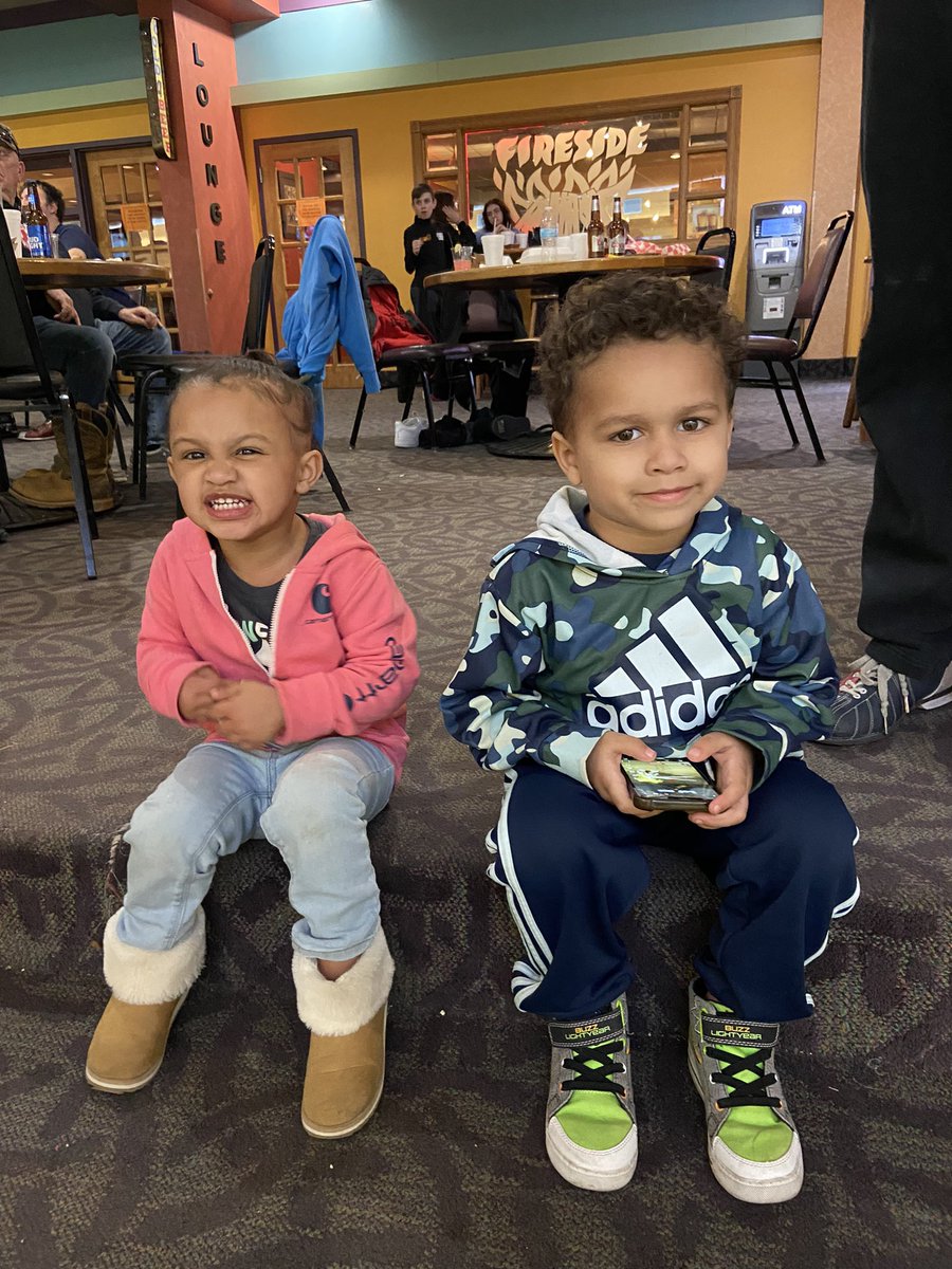 raknotts07's tweet photo. tuesday night fun 🎳 https://t.co/XTvSoPxL6g