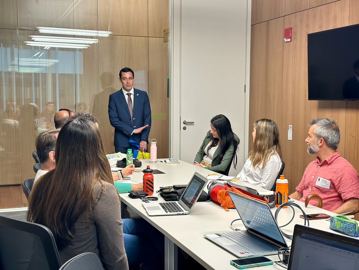 ➡️Esta mesa de trabajo se realiza en conjunto con los despachos del diputado Manuel Morales, la diputada <a href="/AguiluzKattia/">Kattia Cambronero Aguiluz</a> y <a href="/Dip_JoaquinH/">Diputado José Joaquín Hernández Rojas</a> .

<a href="/cpsurbana/">Centro Para la Sostenibilidad Urbana (CPSU)</a> <a href="/ACONVIVIR/">ACONVIVIR</a> <a href="/ChepeCletas/">ChepeCletas</a> <a href="/pedalizate/">Pedalizate🚲💚</a>  BiciBus, AeB, Las Luciérnagas, ARCA, Costa Rica Libre de Perforación, MNDCR