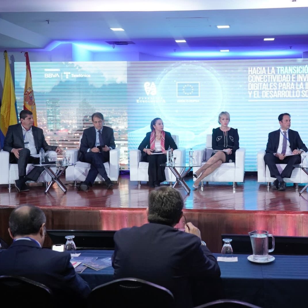 luispapagni's tweet photo. Luego del importante lanzamiento de la Alianza #Digital entre la UE y los países de Latam y el Caribe el #GlobalGateware, desde @ArgColombia participamos en el IV Forum UE y Colombia
#TransformacionDigital
#TransicionDigital
#InclusiónDigital https://t.co/qkITgIRpDv