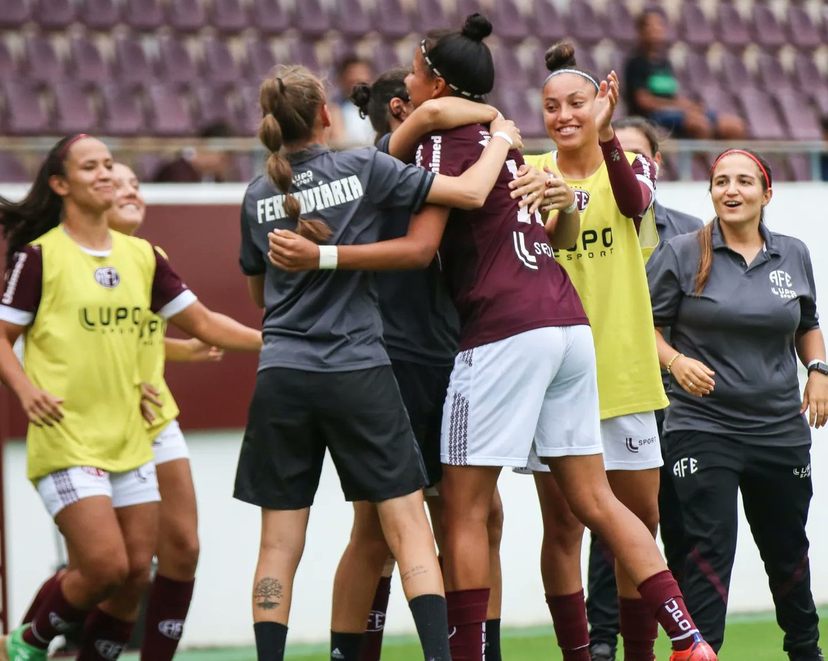 guerreirasgrena's tweet photo. para enfrentar o Internacional-RS, novamente na Fonte Luminosa, às 17h.
VAMOS FERROVIÁRIA!!
📸: Tiago Pavini/Ferroviária SAF
#BrasileiroFemSub20 #AFExJUV https://t.co/cIWnGIFcot