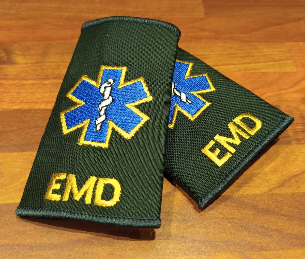 After 8 long weeks of training and mentorship, I got my epaulettes today and am now taking 999 Emergency calls on my own.  

A very long and slightly terrifying but hugely enjoyable experience... let's see what the future brings!! 😁😁 🚑