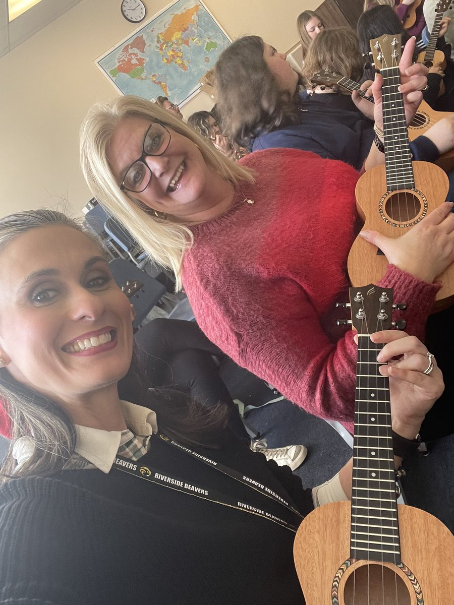 tmillerENG's tweet photo. Fun random things that happen during the school day… I was looking for @melmlakar today and  when I found her I ended up getting a quick ukulele lesson from Mr. O and his 2nd block class! #teacherslearning https://t.co/MjdZGXBGtl